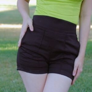 Laura Bynes California High wasted shorts 3X